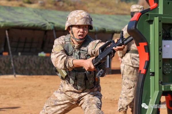 这次比拼，上场的全是营长！