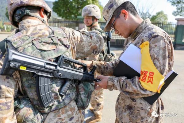 这次比拼，上场的全是营长！