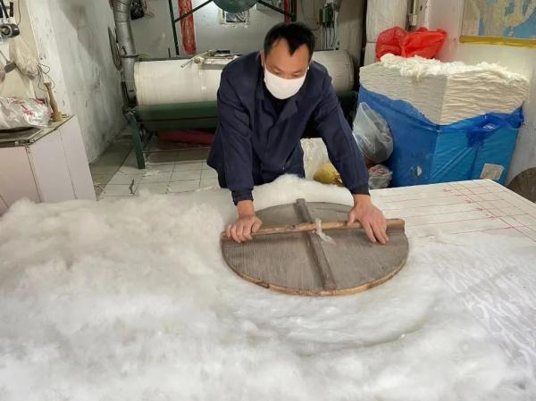 寒潮来袭！坚守26的小店传递苏式“温暖”