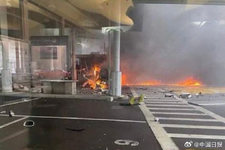 尼亚加拉瀑布发生汽车爆炸事件 美加边境一度紧急关闭