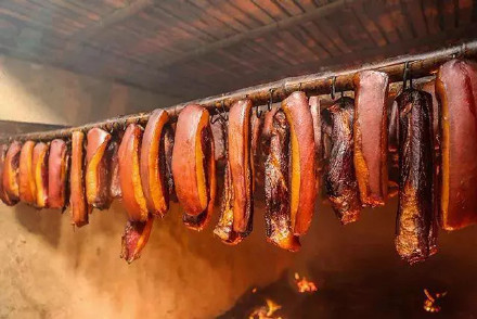 针对网传“禁止私熏腊肉”情况，四川巴中通江县相关单位回应