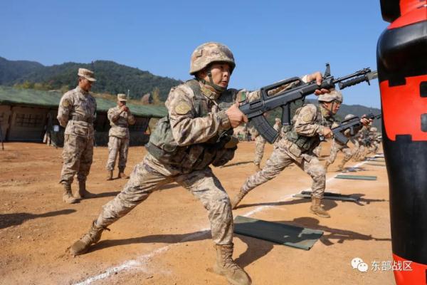 这次比拼，上场的全是营长！