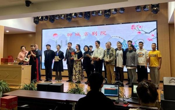 文化西城丨首届全国小剧场京剧“群英会”公益活动圆满收官 文化西城丨首届全国小剧场京剧“群英会”公益活动圆满收官