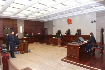 男子除夕夜杀害一家五口二审维持死刑