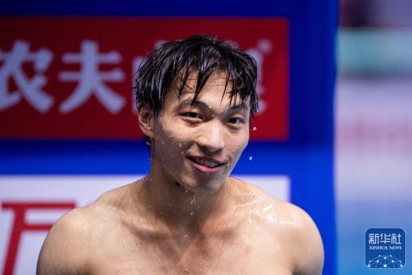 全国跳水锦标赛：程子龙男子个人全能夺冠