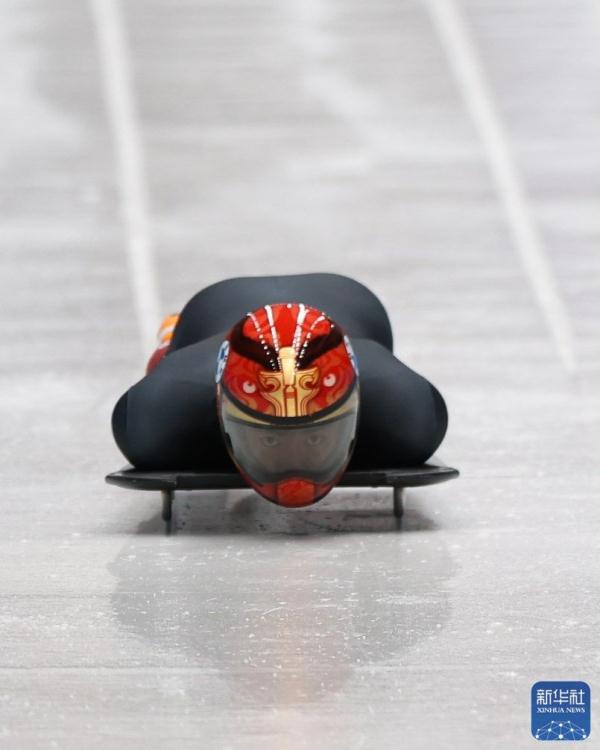 钢架雪车｜闫文港获男子钢架雪车冠军