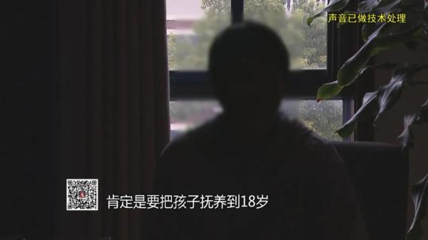 初生男婴被遗弃在上海树林，被发现时身上都是...