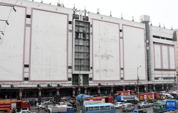 巴基斯坦南部一商场火灾致8人死亡