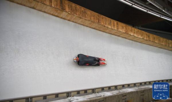 钢架雪车｜闫文港获男子钢架雪车冠军