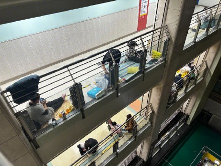 儿童医院爆满！家长自备各种带娃看病“装备”