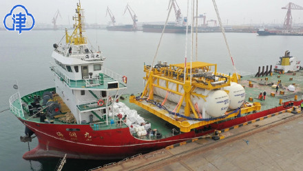 全球首个商用海底数据中心数据舱安装完成 全球首个商用海底数据中心数据舱安装完成