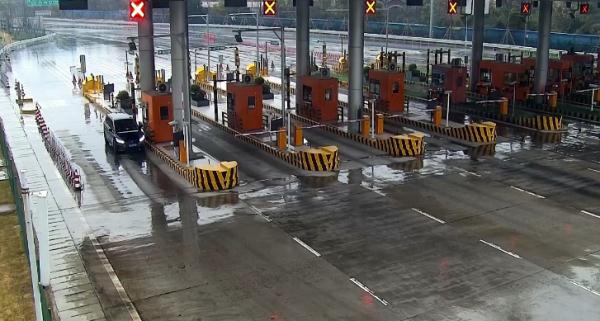 重要提醒!因降雨结冰,河南部分高速路段禁止所有车辆上站 重要提醒!因降雨结冰,河南部分高速路段禁止所有车辆上站