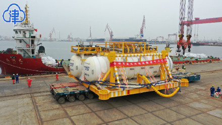 全球首个商用海底数据中心数据舱安装完成 全球首个商用海底数据中心数据舱安装完成