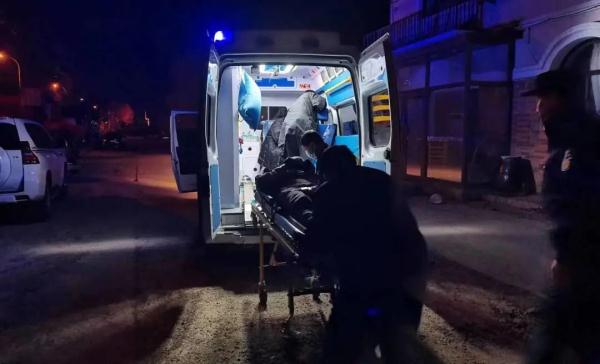 “姐姐再见” 男子微信发割腕照片后失联…… “姐姐再见” 男子微信发割腕照片后失联……