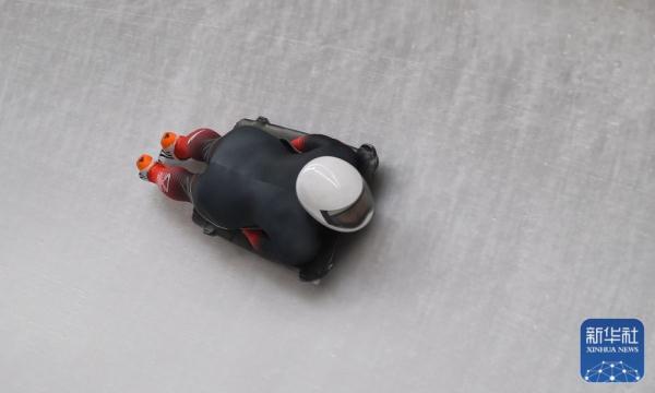 钢架雪车｜赵丹获女子钢架雪车冠军