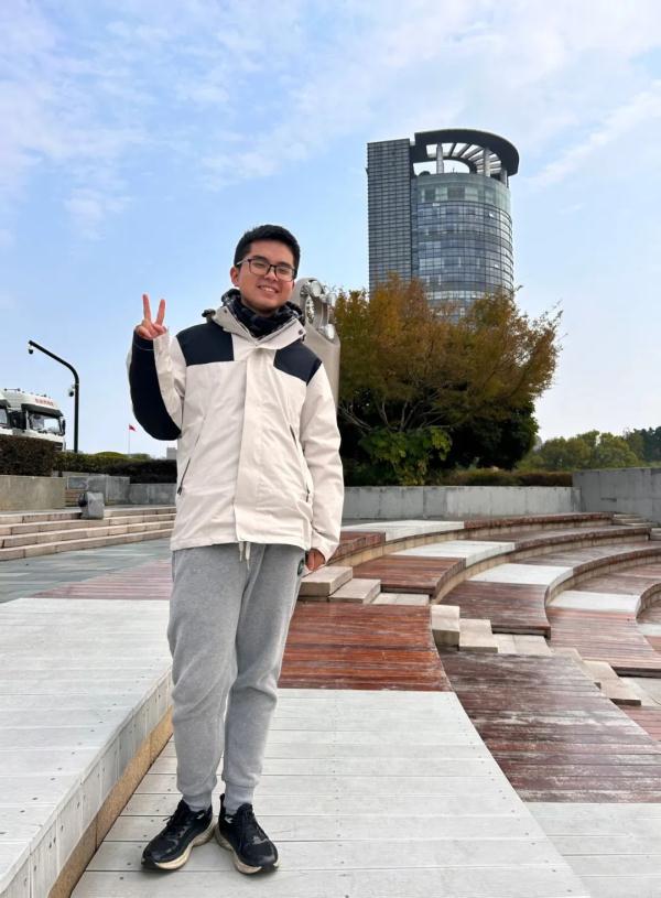 大学生送昏迷小朋友就医获赠橘子 网友：“这一定是世界上最好吃的橘子！”