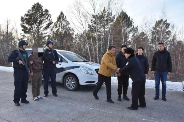 辗转8省12地，黑龙江警方抓获杀人嫌犯！
