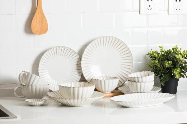 别再用这种碗筷了，小心“病从口入”！