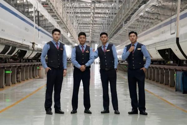 新线即将开通!这个乘务班组首次亮相! 新线即将开通!这个乘务班组首次亮相!