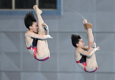 配合默契一路领先！全红婵陈芋汐全锦赛夺冠