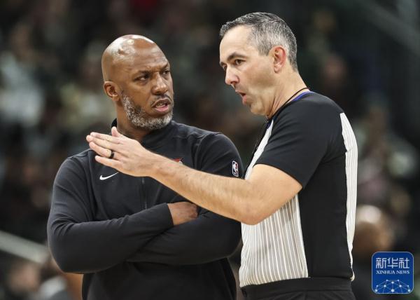 NBA常规赛 | 雄鹿胜开拓者