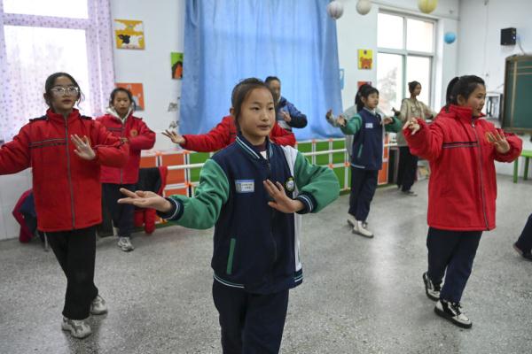 多彩社团让学生乐享课后时光