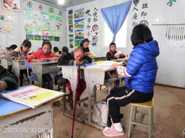 空军退役女大校，大凉山支教10年，她是来自重庆的最美索玛花