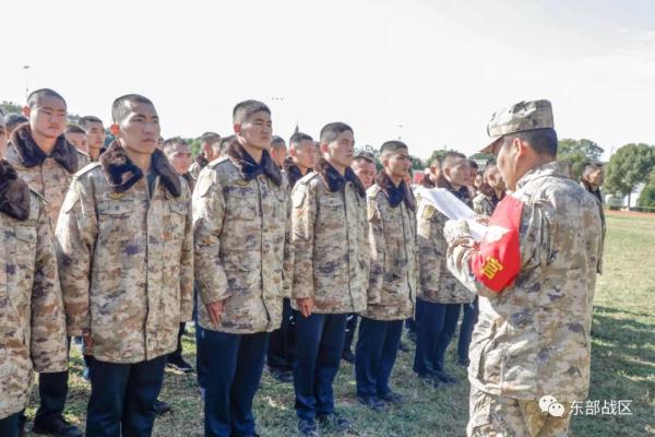 体能“特级”考评,看高手如何过招 体能“特级”考评,看高手如何过招