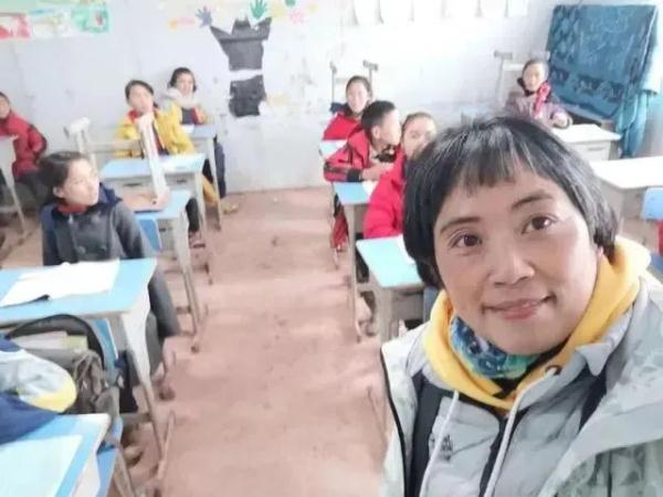 空军退役女大校，大凉山支教10年，她是来自重庆的最美索玛花