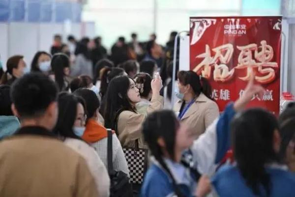 招聘变培训？用人成骗人！警惕零门槛高薪兼职陷阱