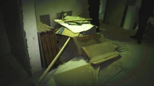 震惊!一楼住户挖地三尺DIY地下室,物管担心34楼建筑有隐患 震惊!一楼住户挖地三尺DIY地下室,物管担心34楼建筑有隐患