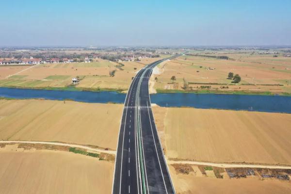 又一高速路段，建成通车！