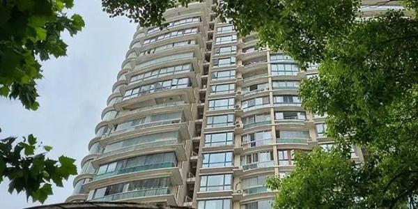 上海老人病逝留下黄浦江边住宅，多年未联系的继子分得数百万房产？法院改判了