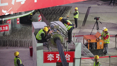 创世界之最！厦门一公路桥连夜转体！