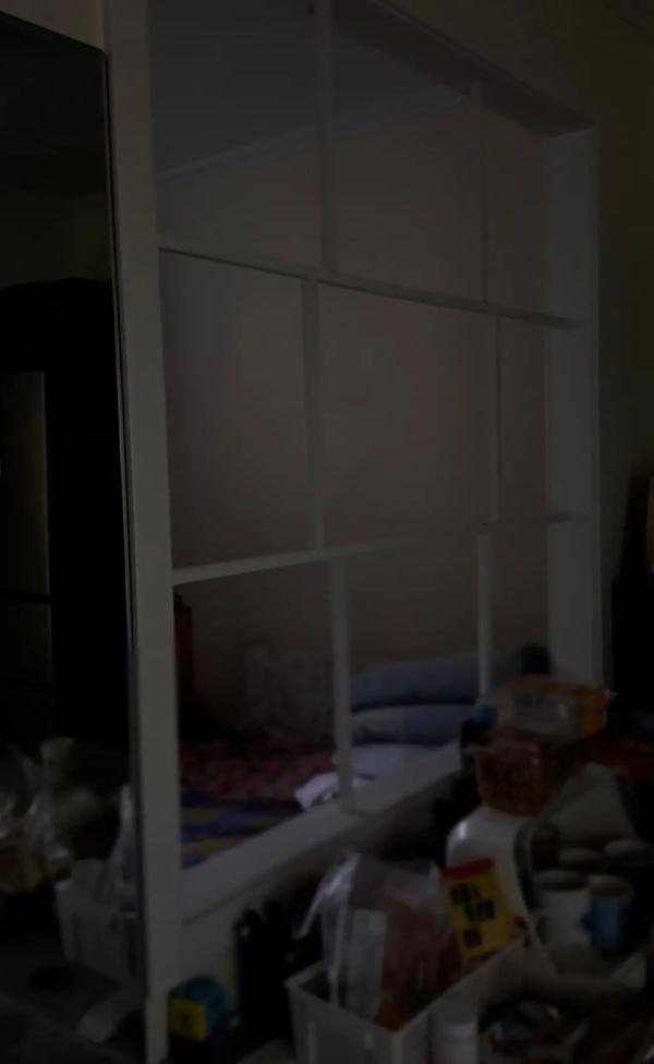 挡阳光、碍通风，北京这个小区4米高的围墙为了啥？