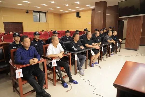 馒头里偷加甜蜜素,50余万个流入市场……7人获刑 馒头里偷加甜蜜素,50余万个流入市场……7人获刑