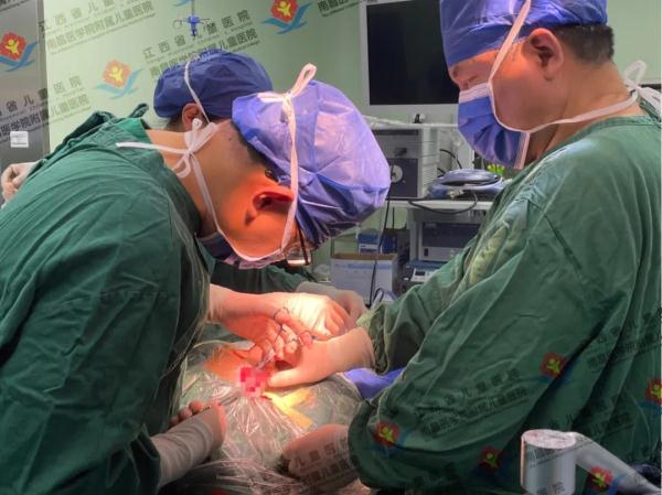 江西3岁女童突然神志不清、四肢抽搐！检查后发现……