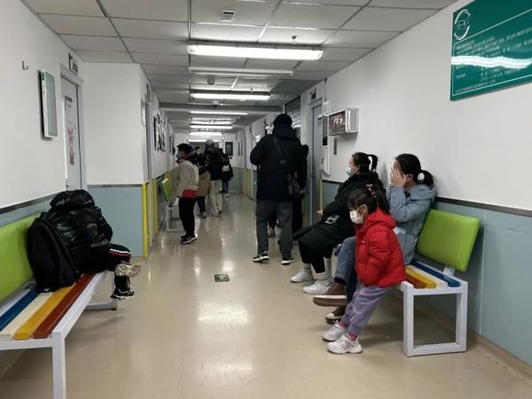 呼吸道疾病如何防治！孩子咳嗽加剧，能使用镇咳药物吗？一文悉知