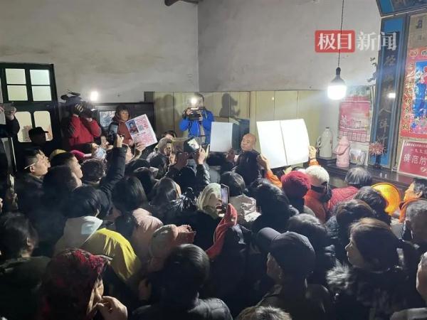被拐25年！亿万富豪寻子成功