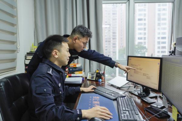 柳志国:9年实战磨砺炼就“办案尖兵” 柳志国:9年实战磨砺炼就“办案尖兵”