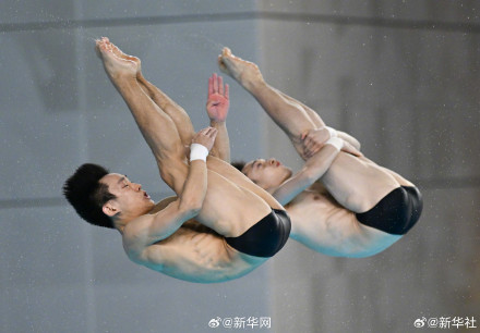 多哈世锦赛跳水项目选拔赛：练俊杰杨昊双人10米台夺得冠军