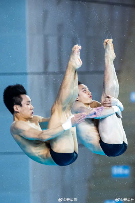 多哈世锦赛跳水项目选拔赛：练俊杰杨昊双人10米台夺得冠军