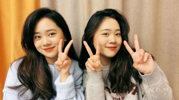 双胞胎姐妹花:同校、同列车、同班组、同岗位 双胞胎姐妹花:同校、同列车、同班组、同岗位