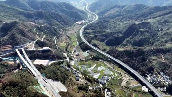 这条连接广西和贵州的铁路,本月开工! 这条连接广西和贵州的铁路,本月开工!