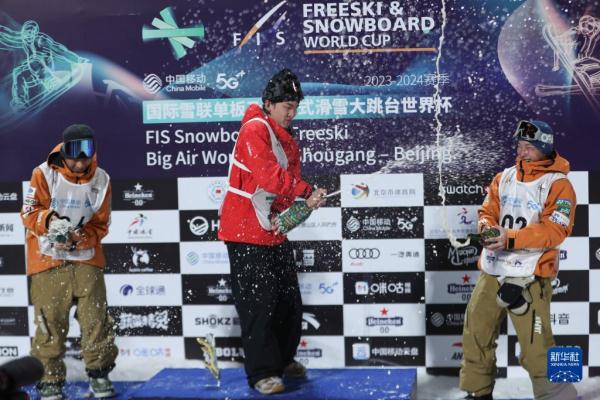 单板滑雪——大跳台世界杯:苏翊鸣夺得冠军 单板滑雪——大跳台世界杯:苏翊鸣夺得冠军