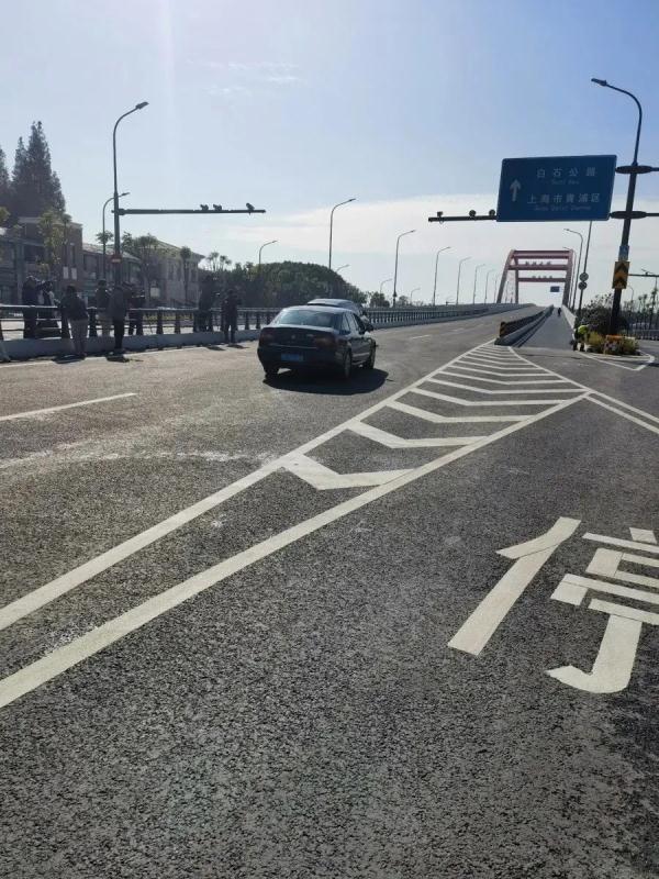 每天往返100多公里来上海上班!男子跨城通勤2小时1年多赚10万 每天往返100多公里来上海上班!男子跨城通勤2小时1年多赚10万