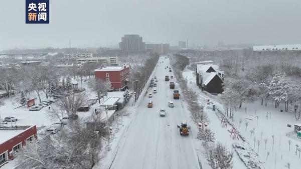 新疆阿勒泰地区出现强降雪