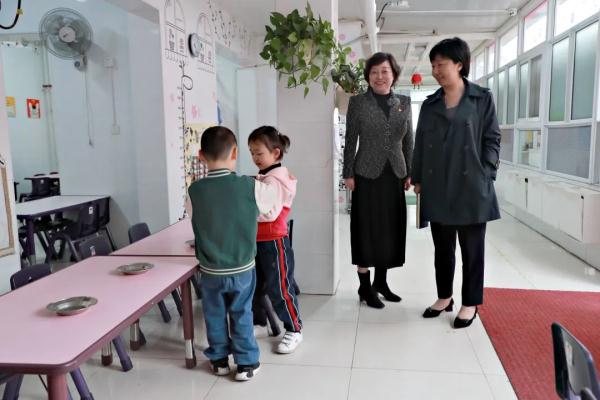 主题教育丨以民生温度检验主题教育深度 西城区各单位“四下基层”解难题