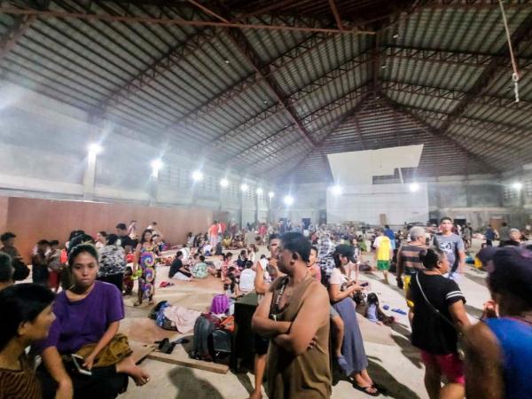 菲律宾7.4级地震遇难人数升至3人 菲律宾7.4级地震遇难人数升至3人