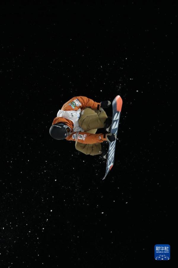 单板滑雪——大跳台世界杯:苏翊鸣夺得冠军 单板滑雪——大跳台世界杯:苏翊鸣夺得冠军